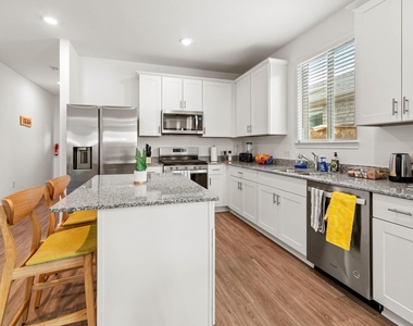 1301 Bright Hill Drive - Photo Thumbnail 3