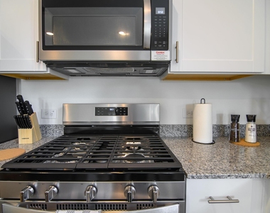 1301 Bright Hill Drive - Photo Thumbnail 5