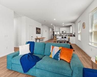 1301 Bright Hill Drive - Photo Thumbnail 13