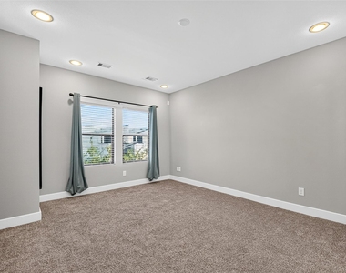 312 Palmer Street - Photo Thumbnail 31