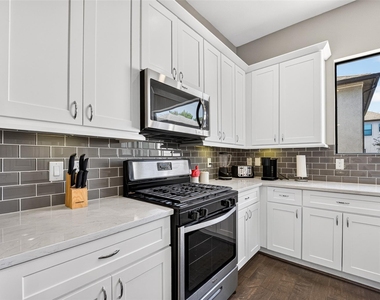 312 Palmer Street - Photo Thumbnail 11