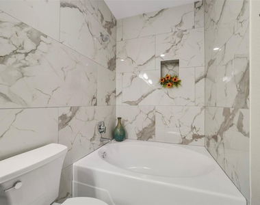1711 Old Spanish Trail - Photo Thumbnail 20