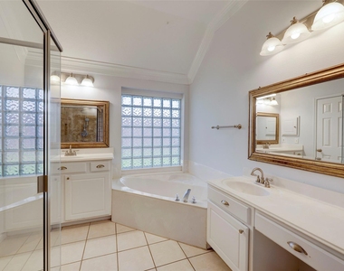 8903 Aberdeen Park Drive - Photo Thumbnail 10