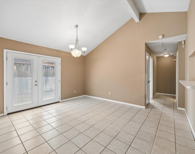 12827 Sandri Lane - Photo Thumbnail 5