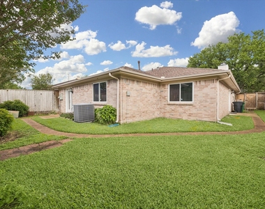 12827 Sandri Lane - Photo Thumbnail 20