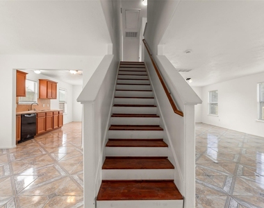 1931 Blossom Breeze Lane - Photo Thumbnail 11