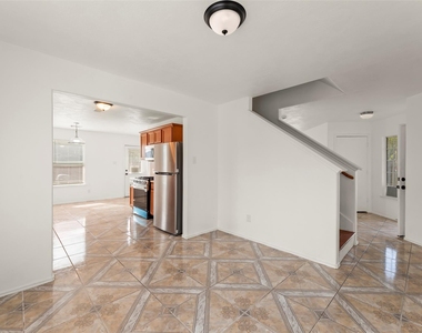1931 Blossom Breeze Lane - Photo Thumbnail 10