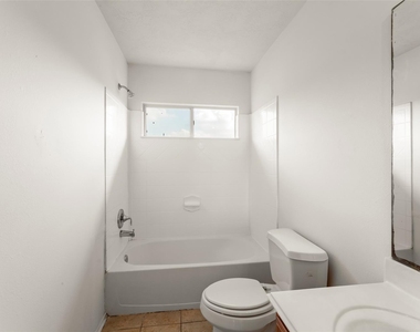 1931 Blossom Breeze Lane - Photo Thumbnail 27