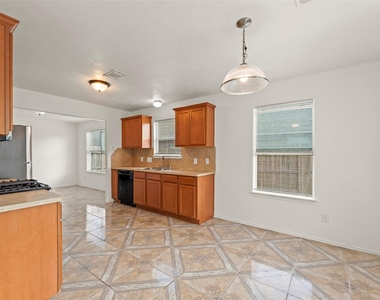 1931 Blossom Breeze Lane - Photo Thumbnail 6