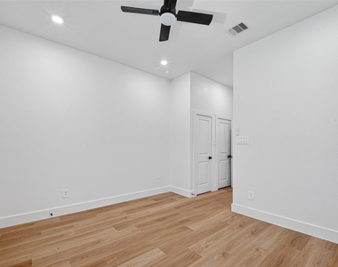 7836 Nashville St Unit B Street - Photo Thumbnail 28