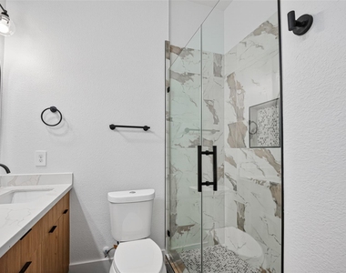 7836 Nashville St Unit B Street - Photo Thumbnail 31
