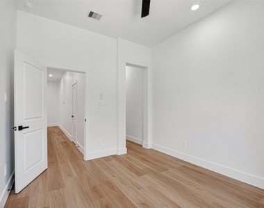 7836 Nashville St Unit B Street - Photo Thumbnail 39
