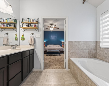 5435 Nero Lake Drive - Photo Thumbnail 26