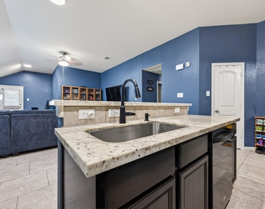 5435 Nero Lake Drive - Photo Thumbnail 13