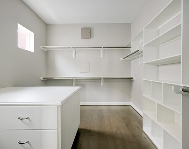 5233 Larkin Street - Photo Thumbnail 10
