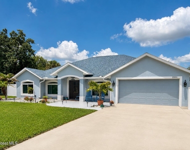 2553 Christopher Drive - Photo Thumbnail 14