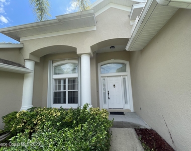 1896 Windbrook Drive Se - Photo Thumbnail 23