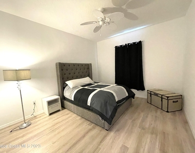 1896 Windbrook Drive Se - Photo Thumbnail 14