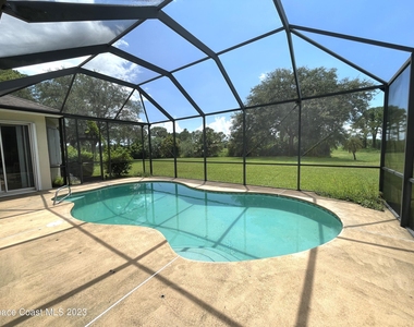 1896 Windbrook Drive Se - Photo Thumbnail 20