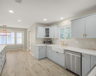 8851 Larston Street - Photo Thumbnail 17