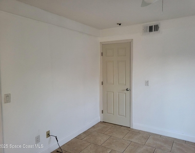 2005 Carlton Drive - Photo Thumbnail 8