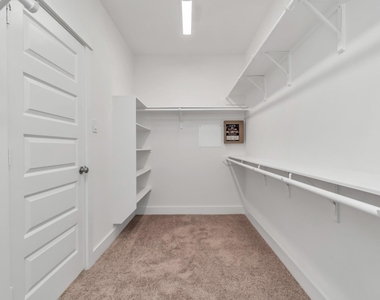 2733 Ruhman Fields Drive - Photo Thumbnail 25