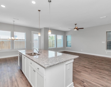 2733 Ruhman Fields Drive - Photo Thumbnail 8