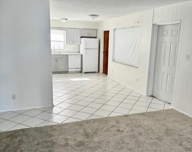 4304 London Town Road - Photo Thumbnail 2
