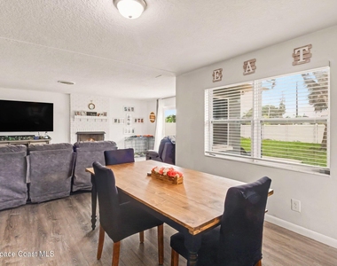 1087 Creel Street - Photo Thumbnail 4