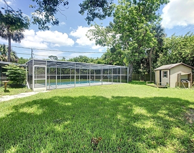 1990 Hamlin Avenue - Photo Thumbnail 20