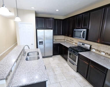 27131 Danbridge Gulch Lane - Photo Thumbnail 9