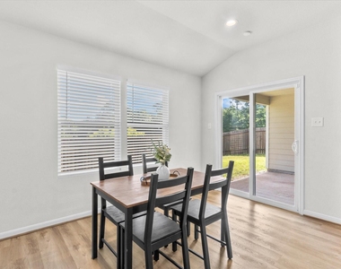 304 Del Monte Drive - Photo Thumbnail 18