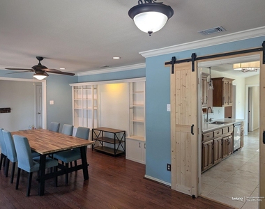1406 North Trail Drive - Photo Thumbnail 12