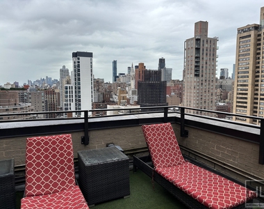 East 39th Street - Photo Thumbnail 7