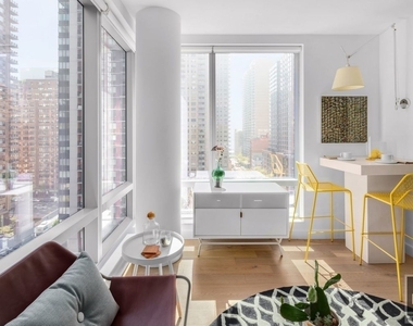 East 39th Street - Photo Thumbnail 1