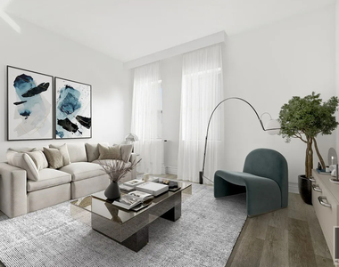 West 34th Street - Photo Thumbnail 1