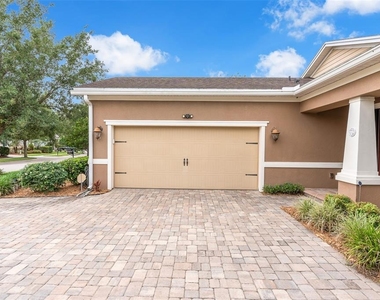 903 Victoria Hills Drive S - Photo Thumbnail 1
