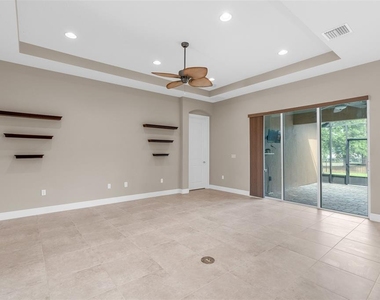 903 Victoria Hills Drive S - Photo Thumbnail 20