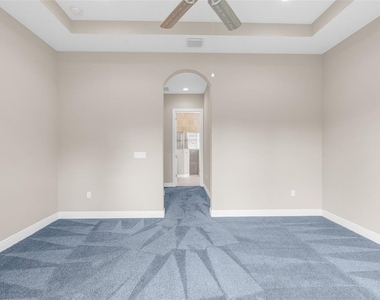 903 Victoria Hills Drive S - Photo Thumbnail 14