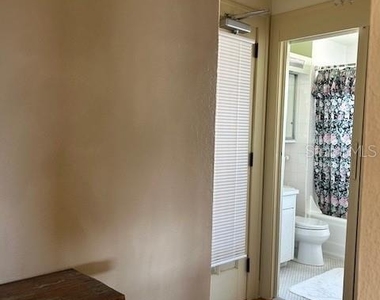 130 4th Avenue N - Photo Thumbnail 6