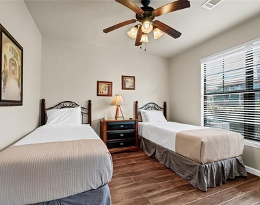 912 Charo Parkway - Photo Thumbnail 20