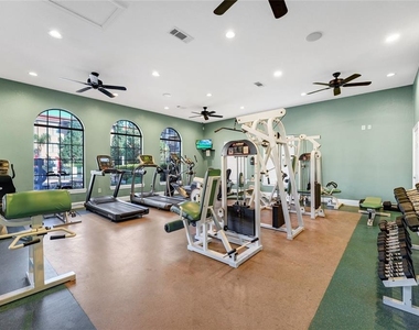 912 Charo Parkway - Photo Thumbnail 32