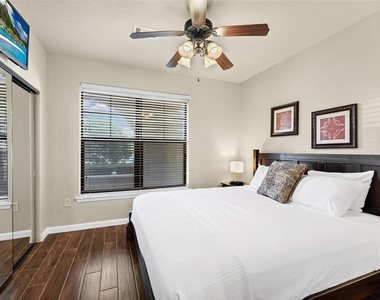 912 Charo Parkway - Photo Thumbnail 13
