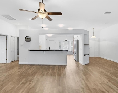 4501 N Rushmore Loop - Photo Thumbnail 15