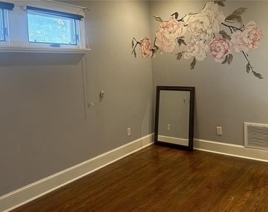1016 E Powhatan Avenue - Photo Thumbnail 15