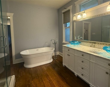 1016 E Powhatan Avenue - Photo Thumbnail 18