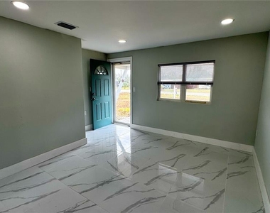 130 Virginia Court - Photo Thumbnail 18