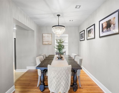 4202 W Palmira Avenue - Photo Thumbnail 8