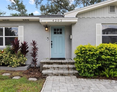 4202 W Palmira Avenue - Photo Thumbnail 1