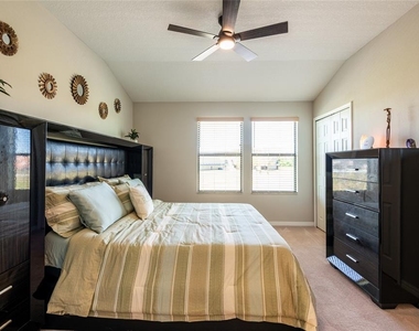 11648 Crowned Sparrow Lane - Photo Thumbnail 26